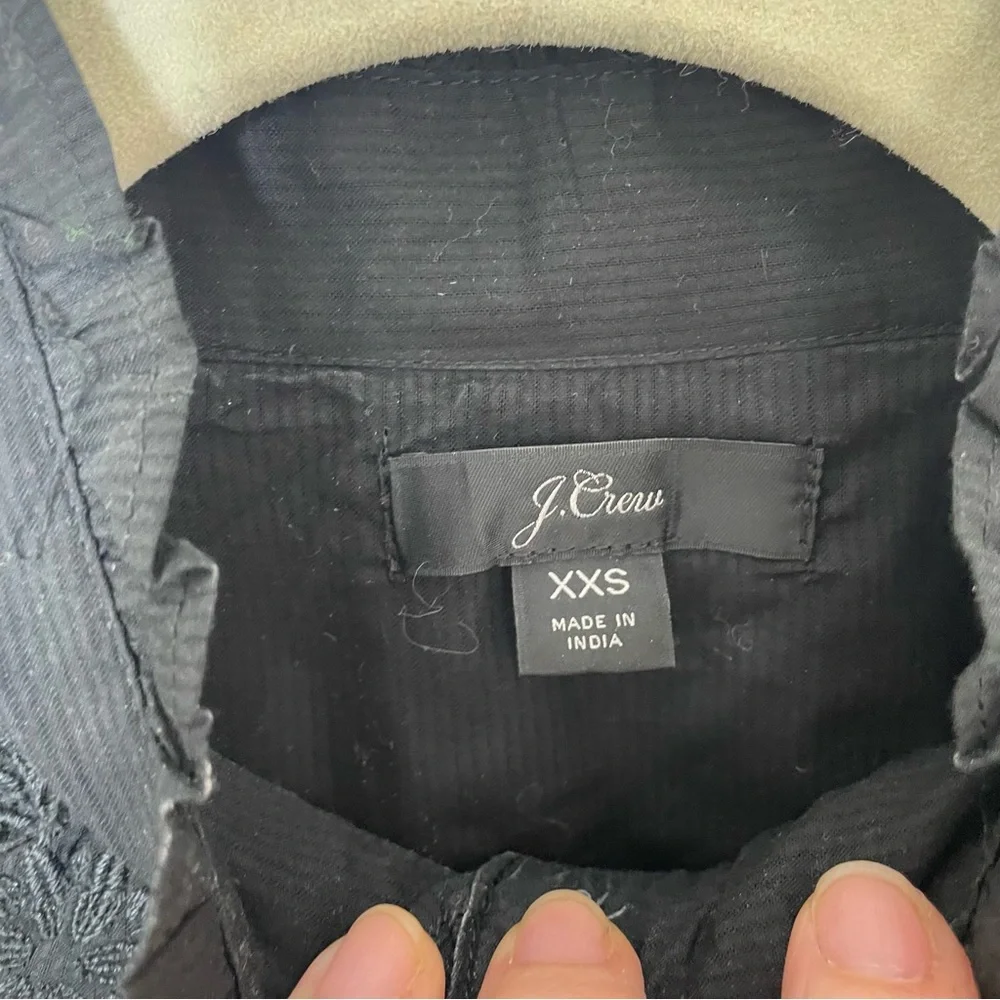 J.‎ Crew Black Cotton Embroidered Mockneck Blouse in Size XXS
